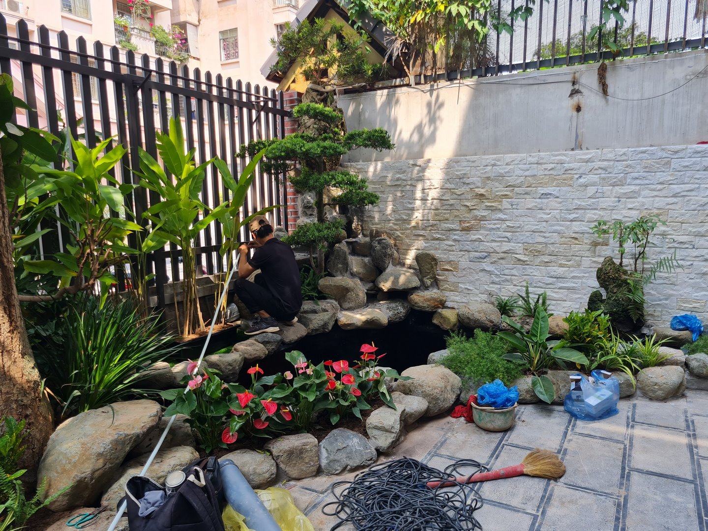 Hồ Koi biệt thự Đội Nhân